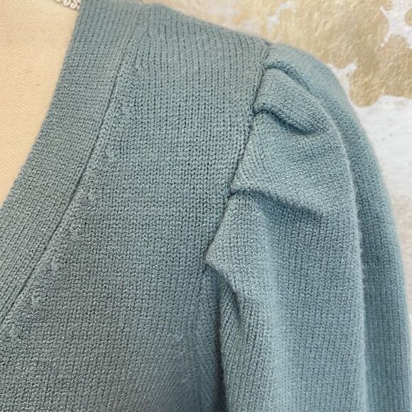 Philosophy 4 button Sweater - Picture 3 of 5